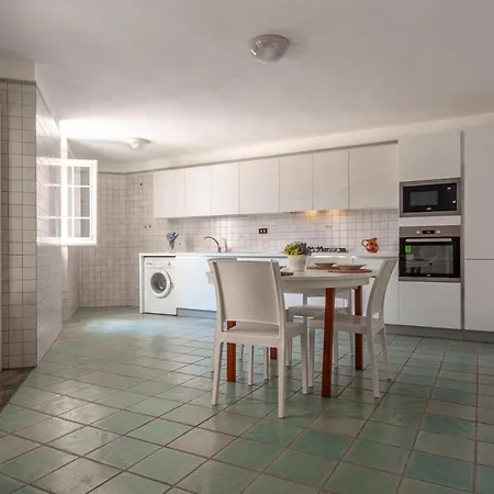 Apartment Frontemare *